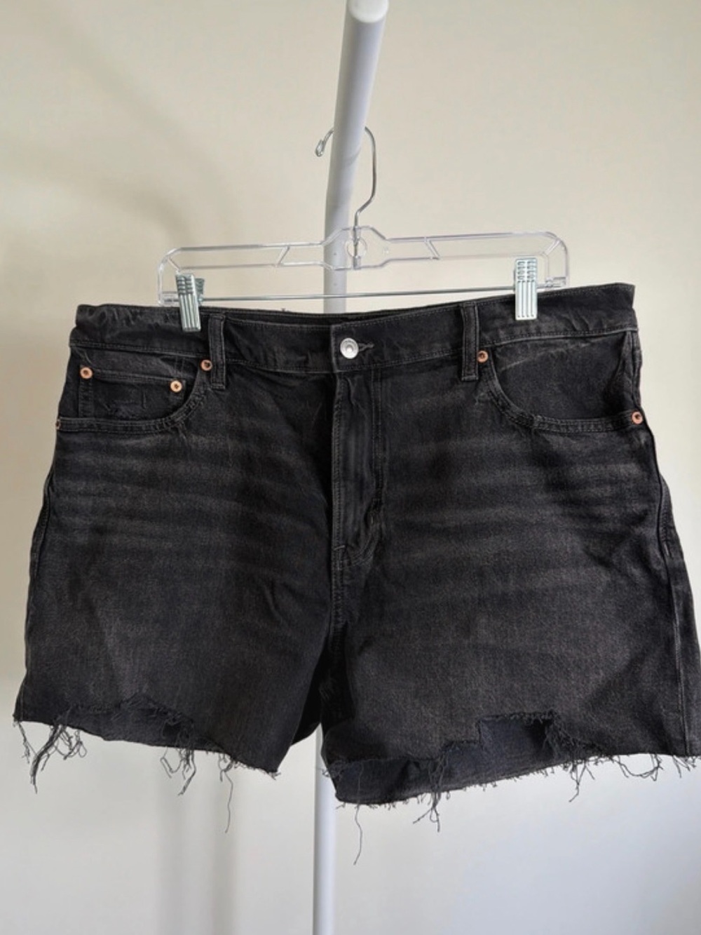 American Eagle Women's Black Distressed Denim Shorts
